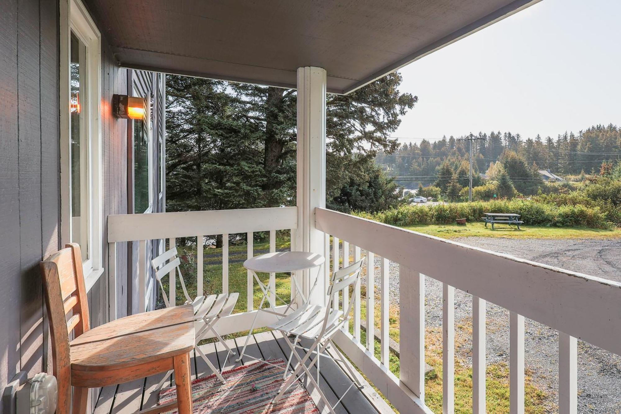 The Rogue Wave-Beach Access, Ocean Views, Private كودياك المظهر الخارجي الصورة